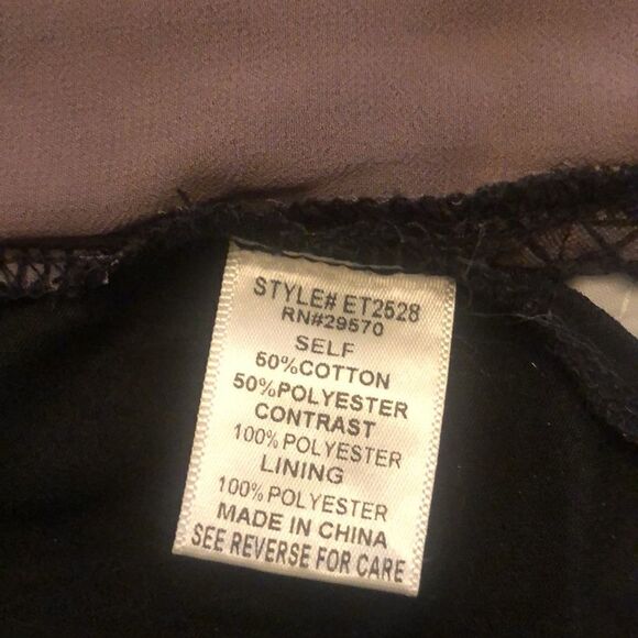 Lacey lined split hem she’ll top - Picture 5 of 5